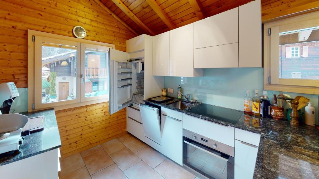 Kuchyň nebo kuchyňský kout v ubytování Ferienhaus Rehbock RB0