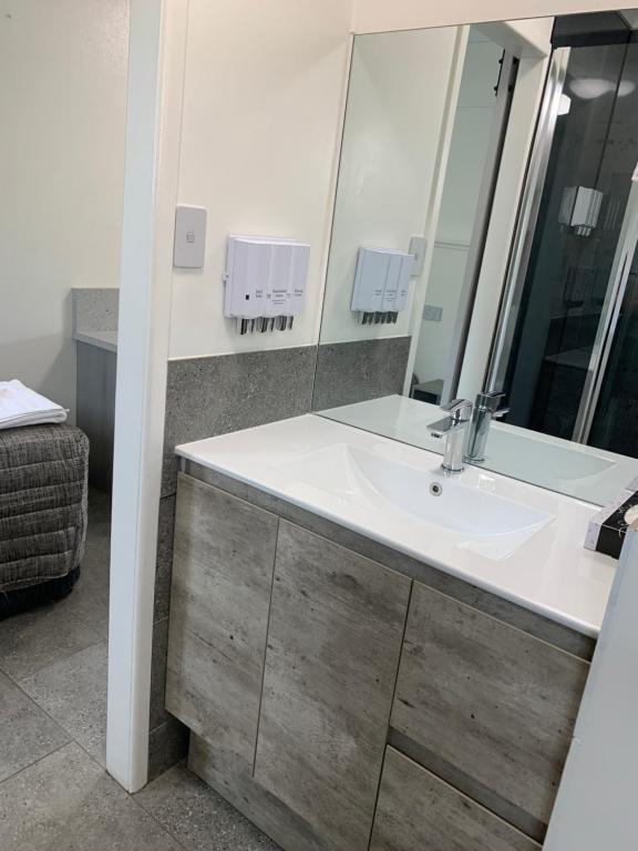 Koupelna v ubytování Y Motels Kingaroy