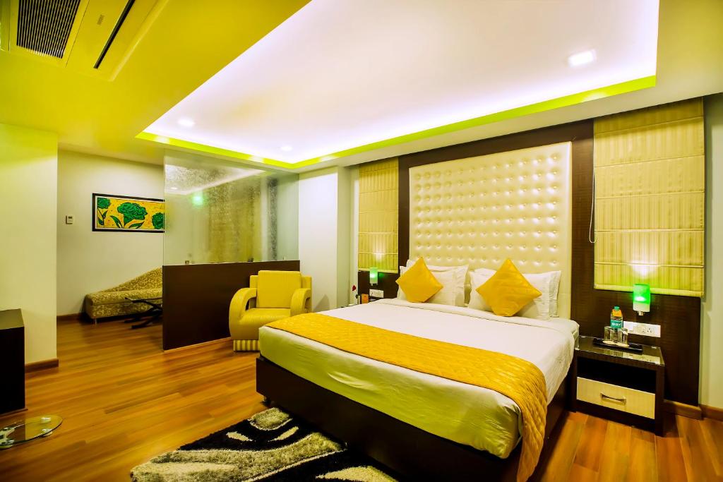 Hotel Kapish Smart-All Pure Veg - Superior Double Room