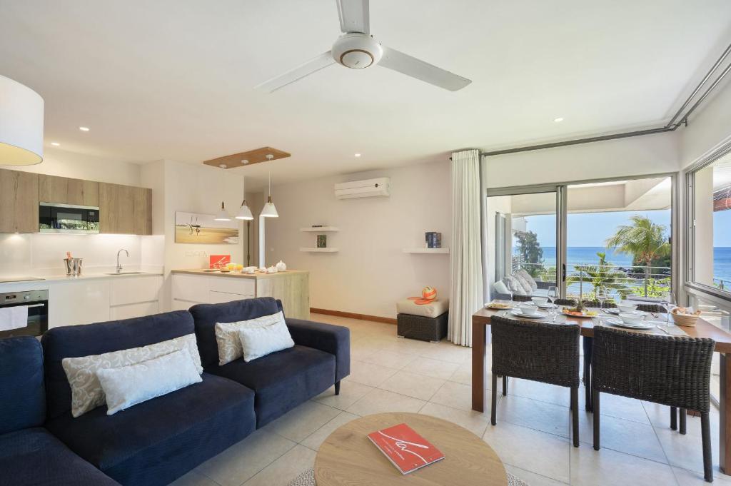 Bon Azur Beachfront Suites & Penthouses by LOV Mauritius - 8