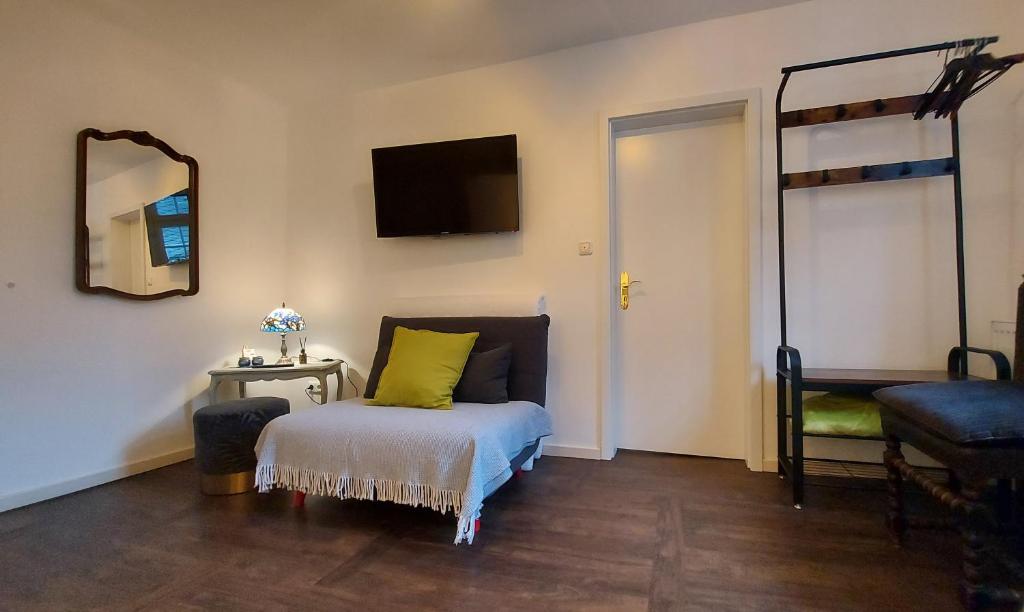 Manoir -1654- historisch schlafen in Monschaus Altstadt - 16