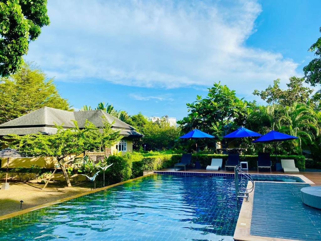 Bazén v ubytování Perennial Resort nebo v jeho okolí