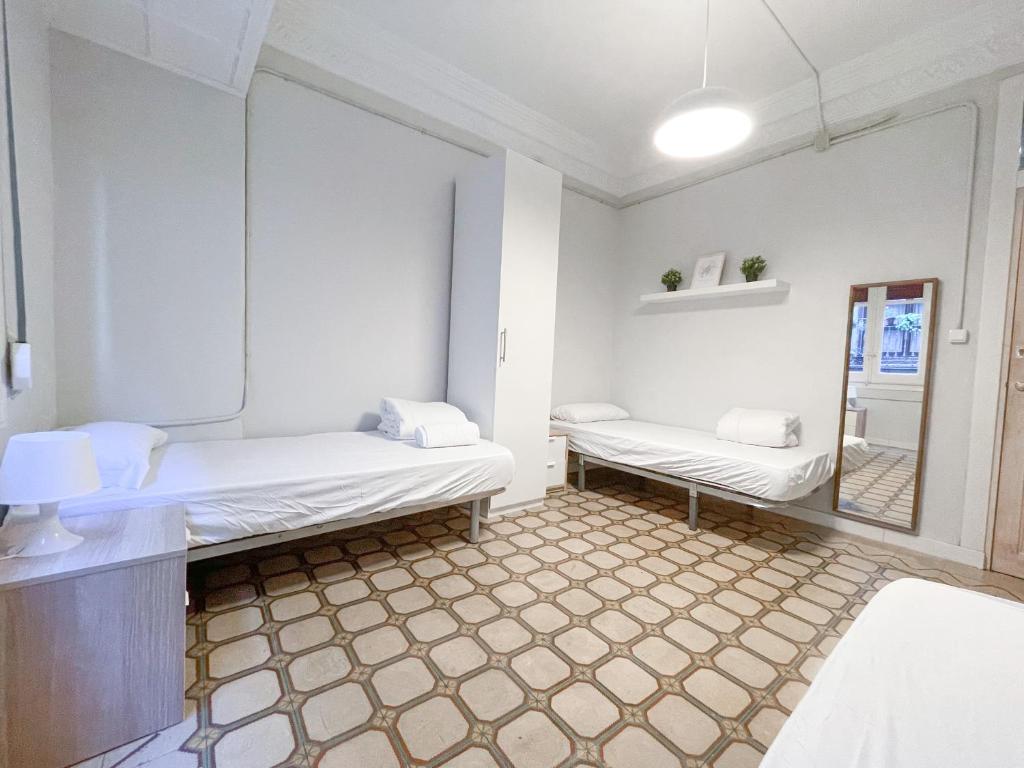 AZ The Old Town Hostel - Coliving, Zaragoza – Precios ...