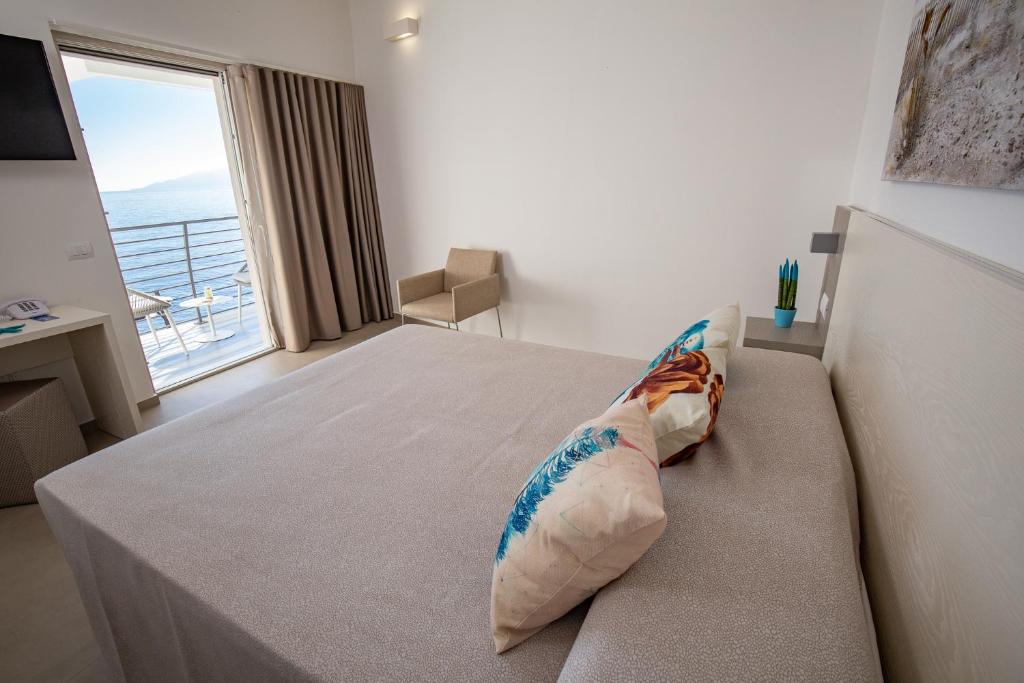 Hotel Caramare - Double Or Twin Room With Sea View