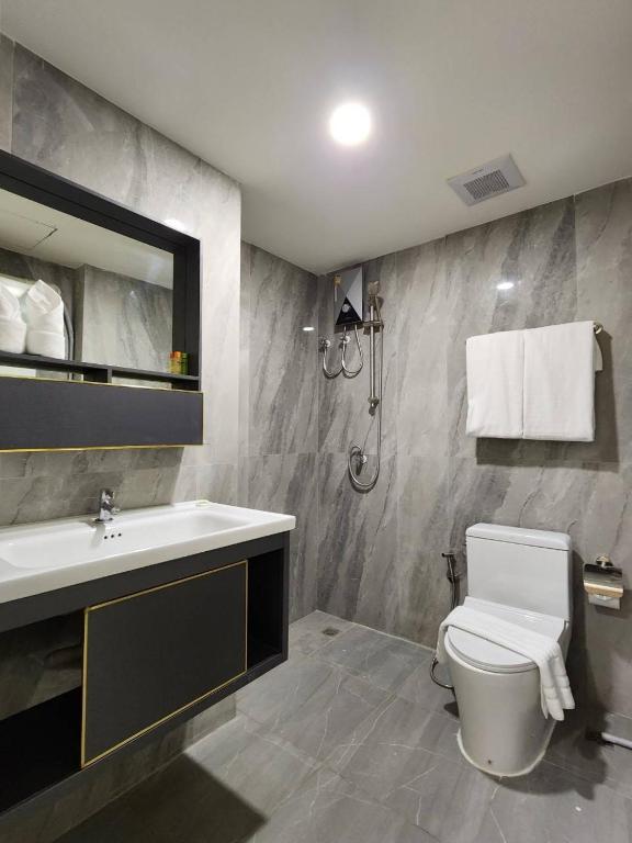 iCheck inn Darisa Patong - Resim 3