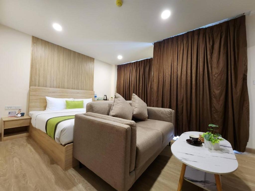 iCheck inn Darisa Patong - Resim 17