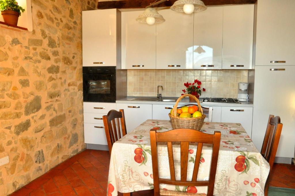Kuchnia lub aneks kuchenny w obiekcie Agriturismo La Marginella
