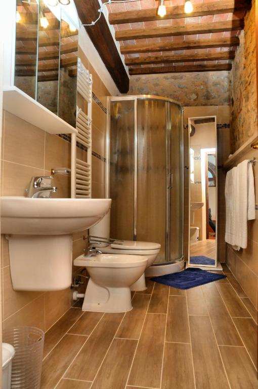 Łazienka w obiekcie Agriturismo La Marginella
