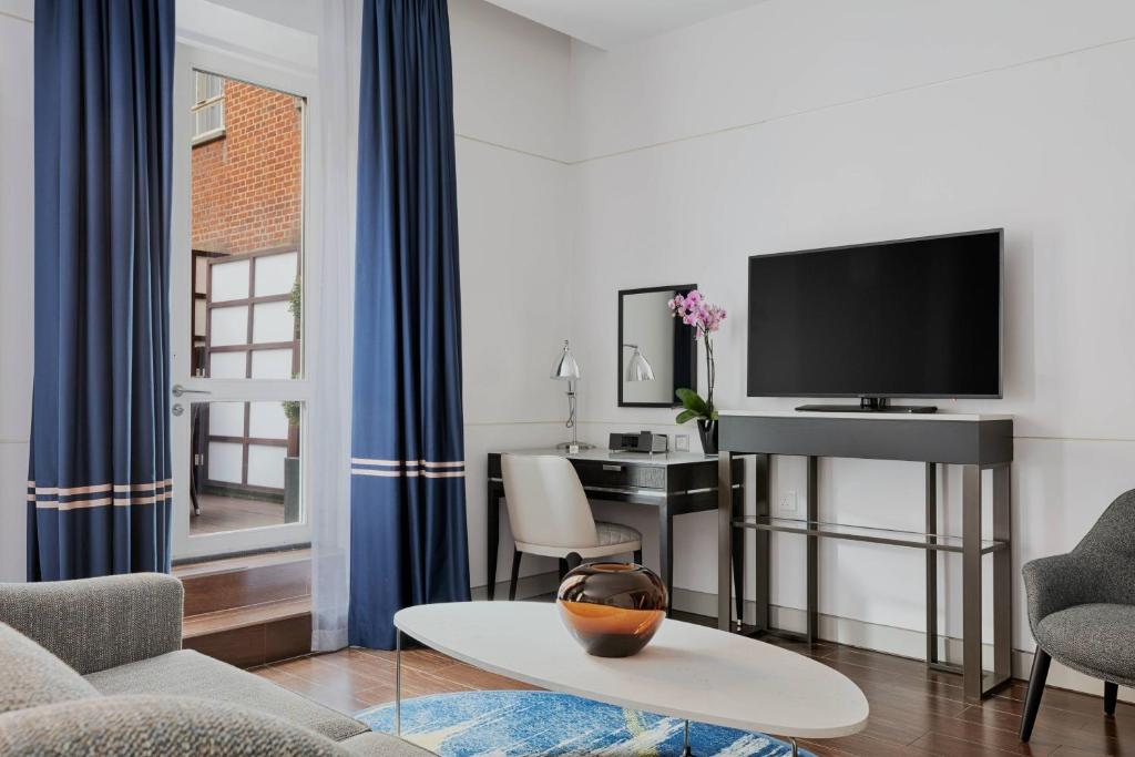 London Marriott Hotel Grosvenor Square - Balcony Suite With Executive Lounge Access