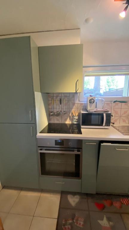 Kuchyň nebo kuchyňský kout v ubytování Ferienwohnung Allalinblick