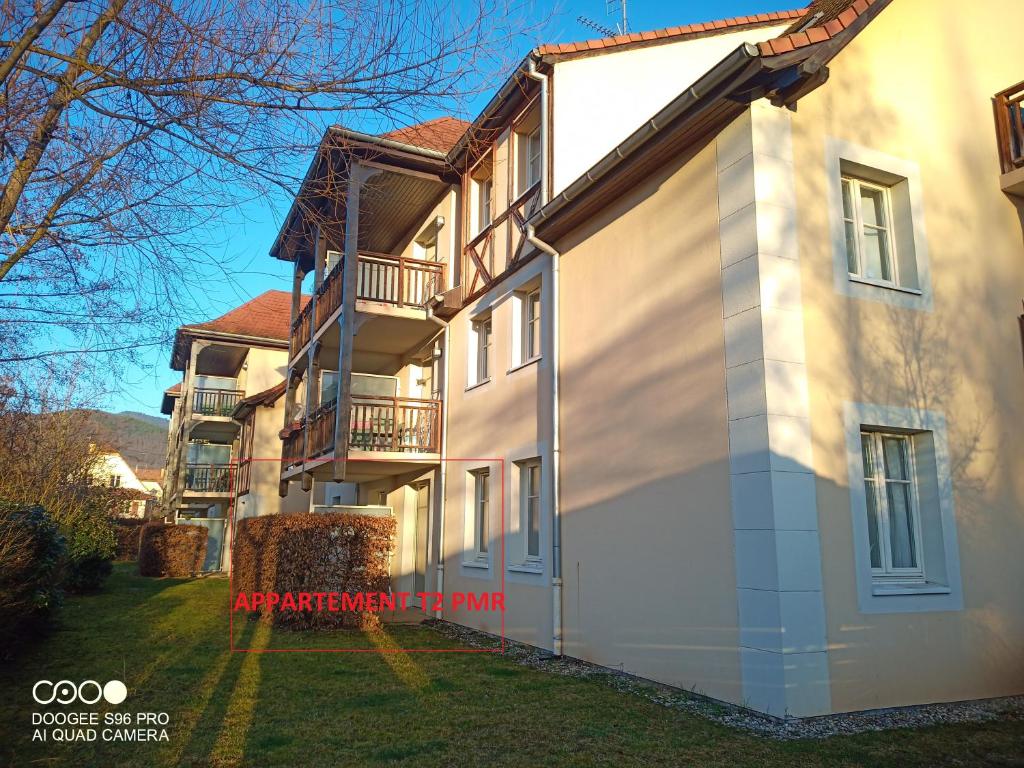 Budova, v ktorej sa apartmán nachádza