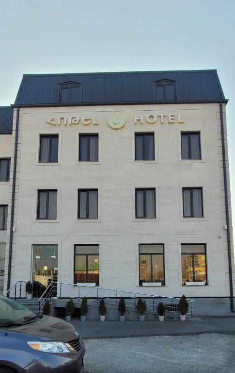 Budova, kde se hotel nachází