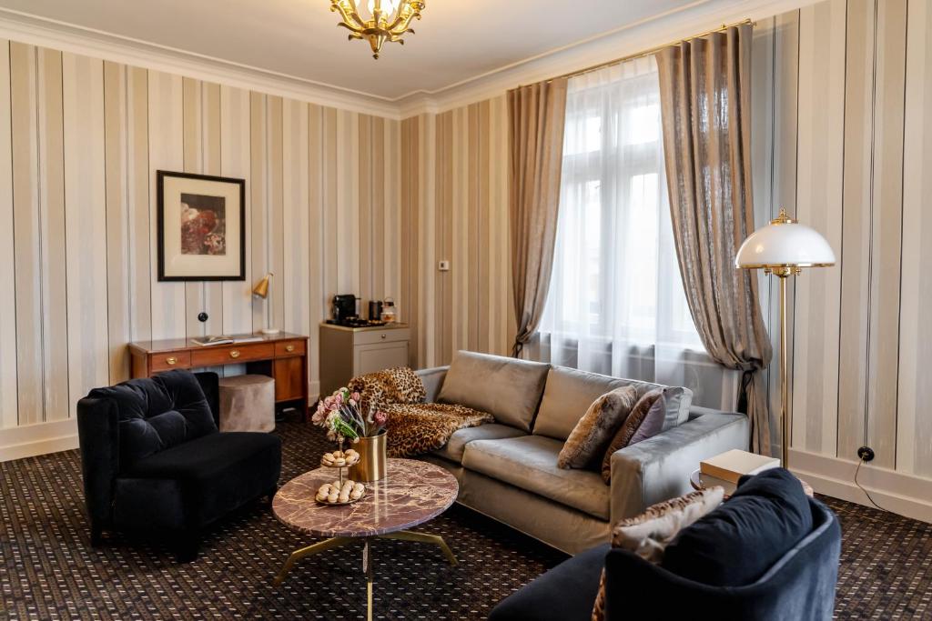 Hotel H15 Francuski Old Town - Destigo Hotels - Resim 18