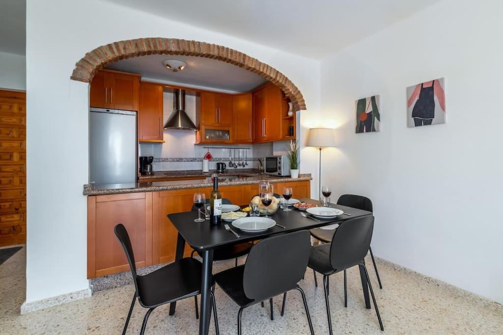 Kuchnia lub aneks kuchenny w obiekcie Oasis 16