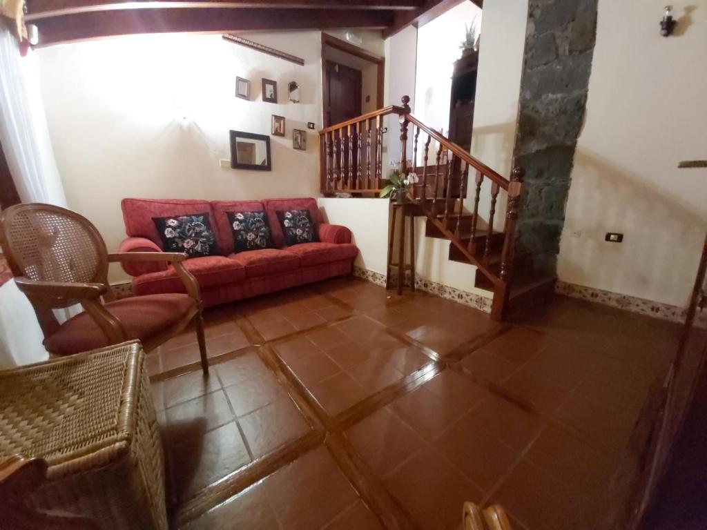 A seating area at Remarkable 4-Bed Villa