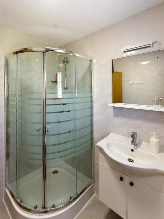 Kúpeľňa v ubytovaní Holiday Home Dalmatia Sokolić