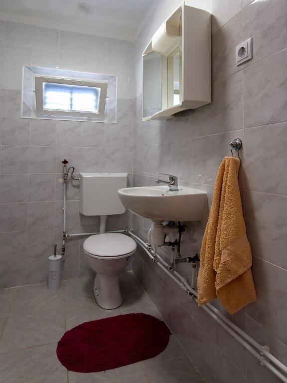Kúpeľňa v ubytovaní Holiday Home Dalmatia Sokolić