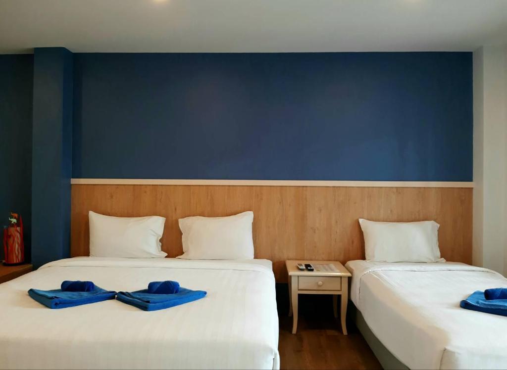 Postel nebo postele na pokoji v ubytování Karon Living Room - SHA Plus