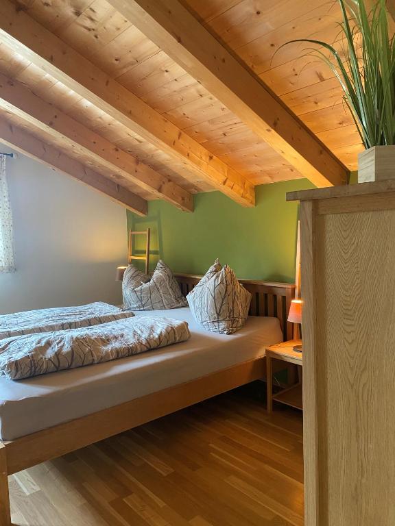 Postel nebo postele na pokoji v ubytování Hotel Sonnenlicht Maria Alm