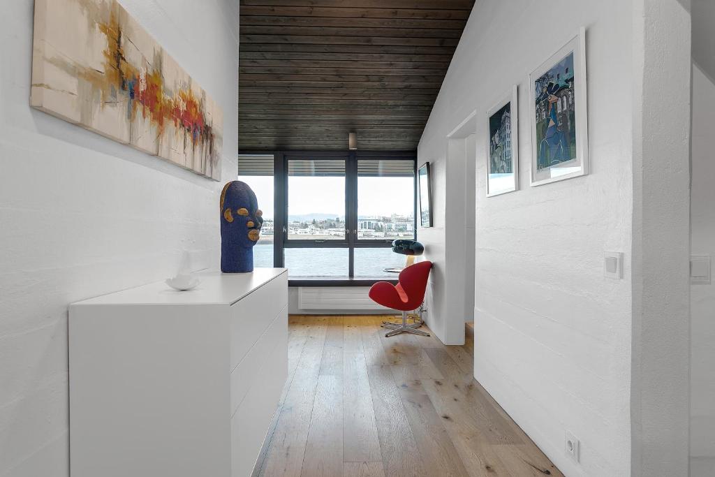 Posezení v ubytování Seaside Villa - 6 Bedrooms HG OOOO6077