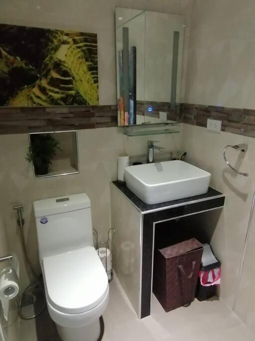 Koupelna v ubytování Avana Hills Tagaytay Villa