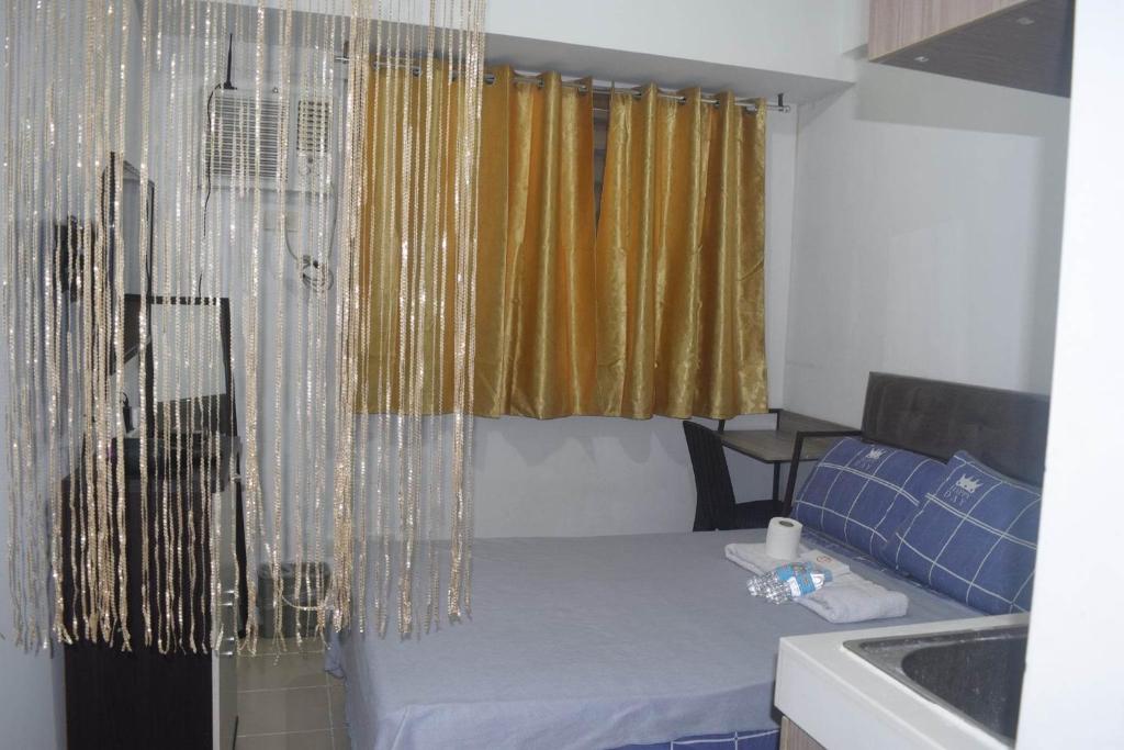 Candy Corner 2 Condo Staycation Urban Deca Edsa Mandaluyong - Housity