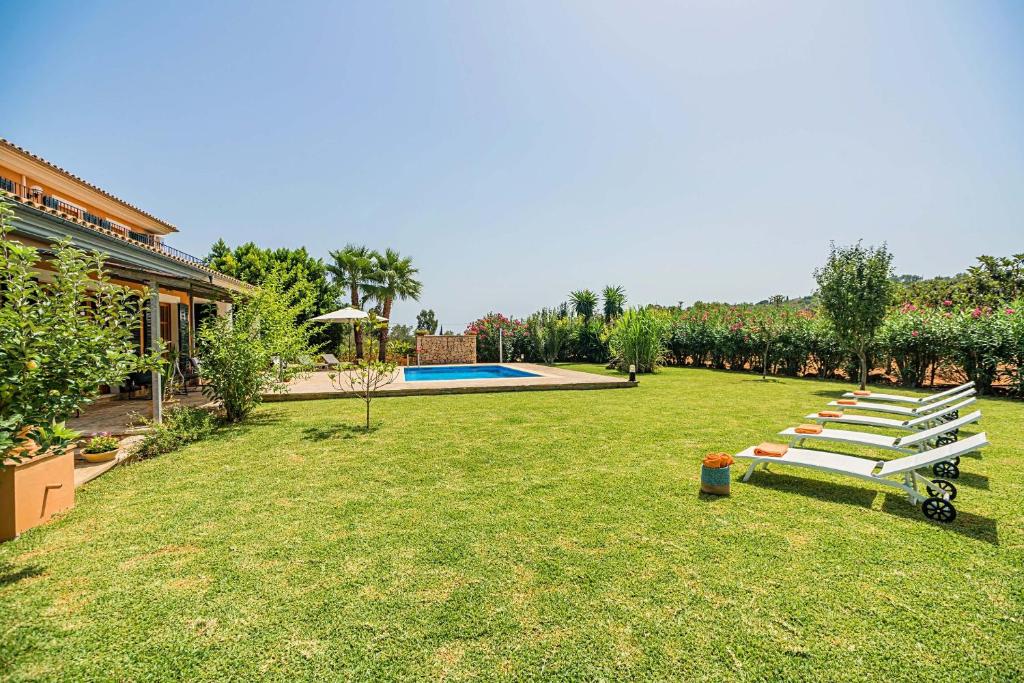 Fotografie z fotogalerie ubytování Beautiful Mallorca Villa Lluna Nova 4 Bedrooms Fully AirConditioned Interior Private Pool Sa Pobla v destinaci Sa Pobla