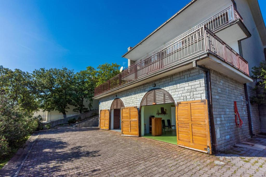 Budova, kde se apartmán nachází