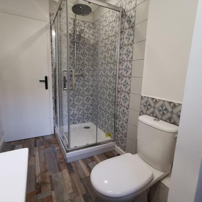 Kúpeľňa v ubytovaní Grande maison tout confort avec extérieur centre