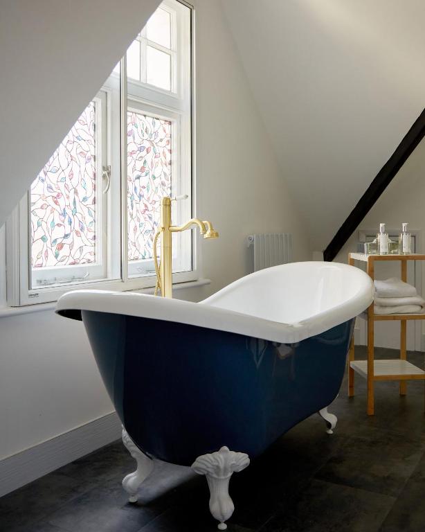 The Royal Adelaide Hotel - Suite