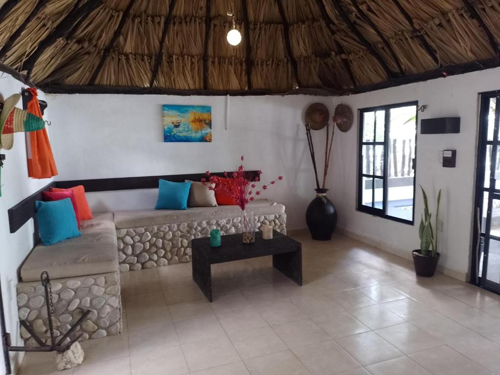 Casa GAMA-Playa ORILLA DEL MAR, Beach and Town