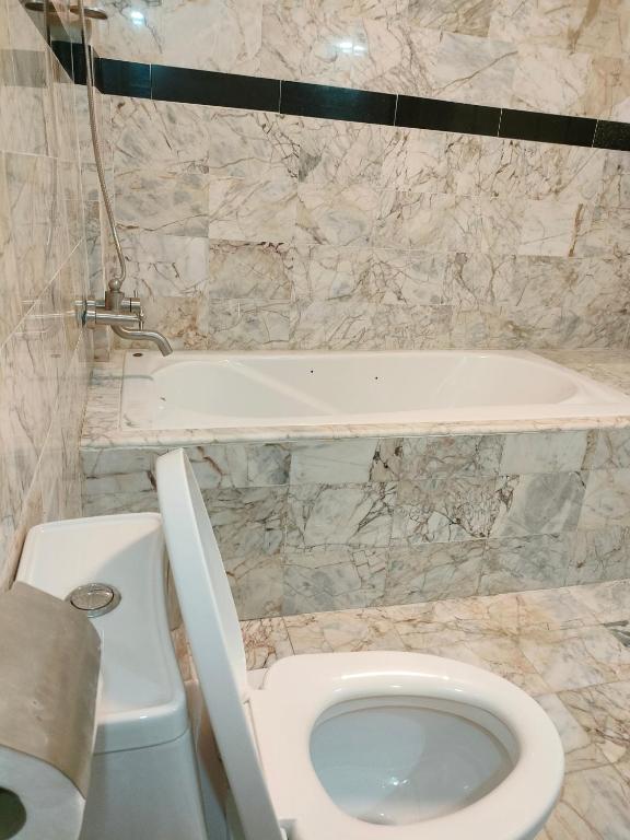 Ванная комната в Garden View Resort Tonsai