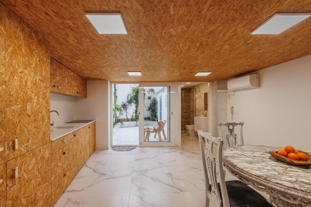 Kuchyňa alebo kuchynka v ubytovaní Loft con mucha luz en el centro Barrio Ruzafa