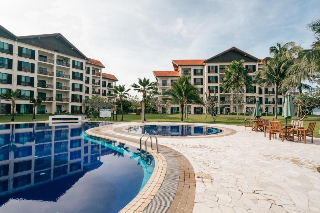 Borneo Beach Villas & Suites - 1 Bedroom Seaview Spa Suite