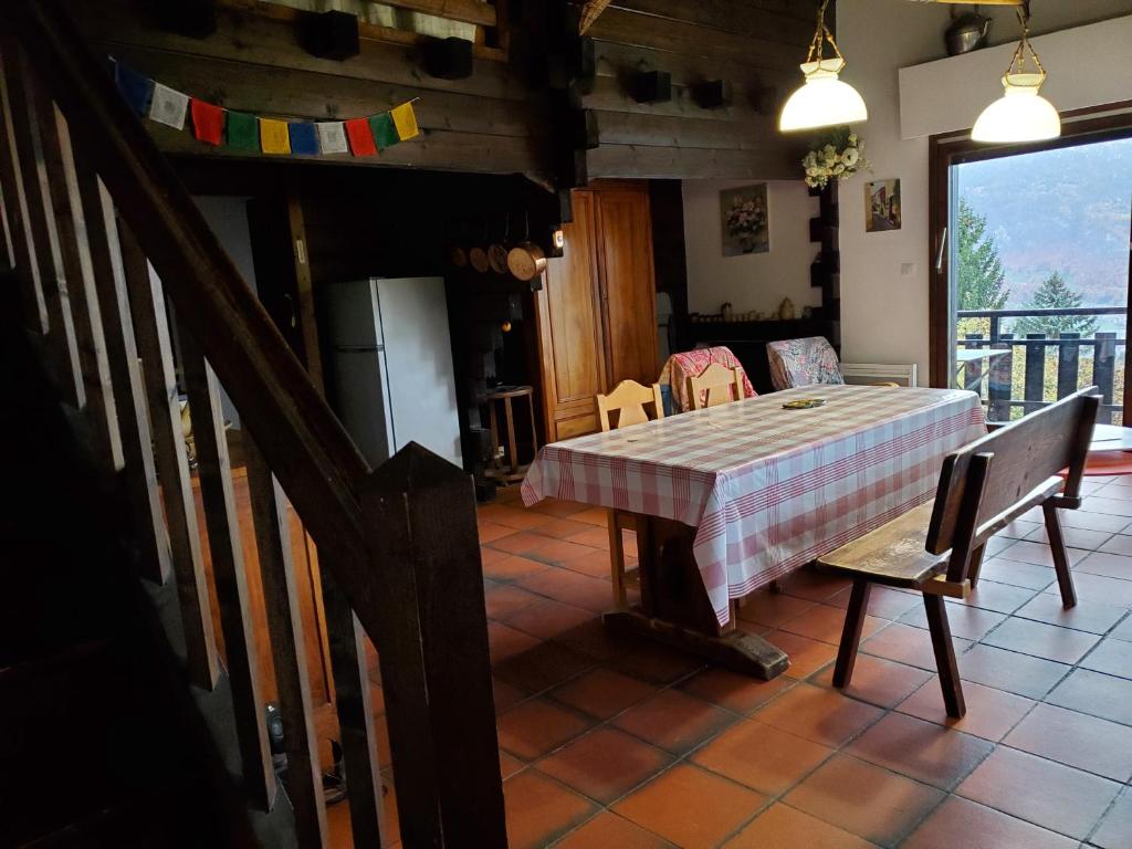 Fotografie z fotogalerie ubytování Chalet à Cordon face à la chaîne du Mont Blanc v destinaci Cordon