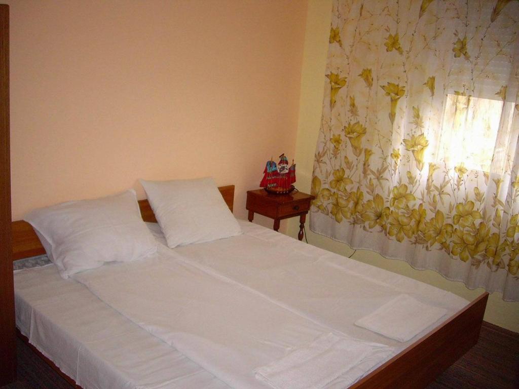 Apartments Božinović - Chambre Double Avec Salle De Bains Commune