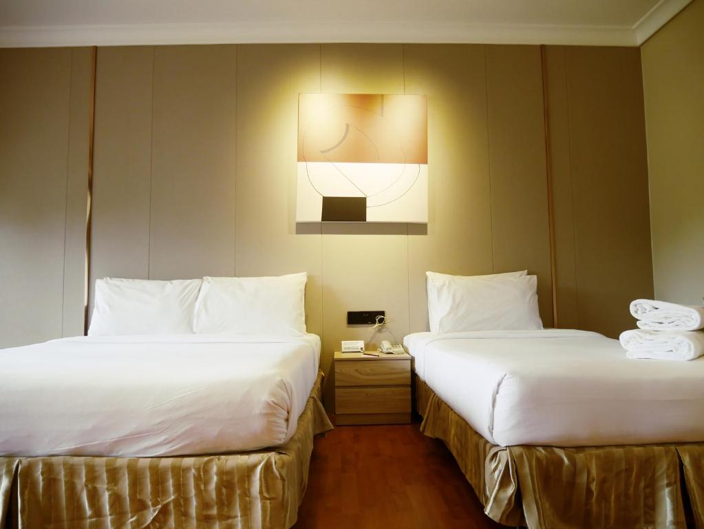 Photo of Standard Triple Room with Sea View #4