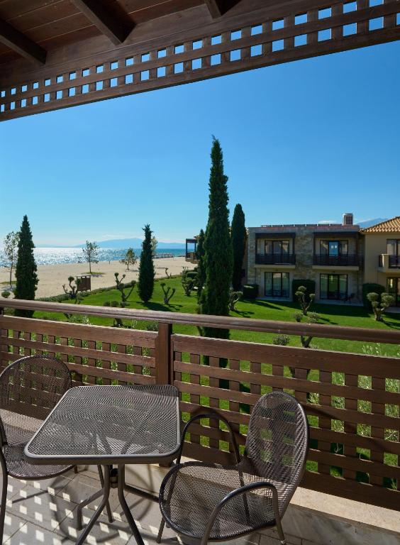 Mediterranean Village Hotel & Spa - 4