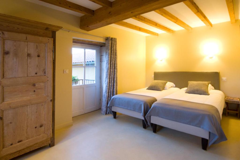 B&B La Cerisaie - Chambre Familiale Avec Vue Sur Jardin