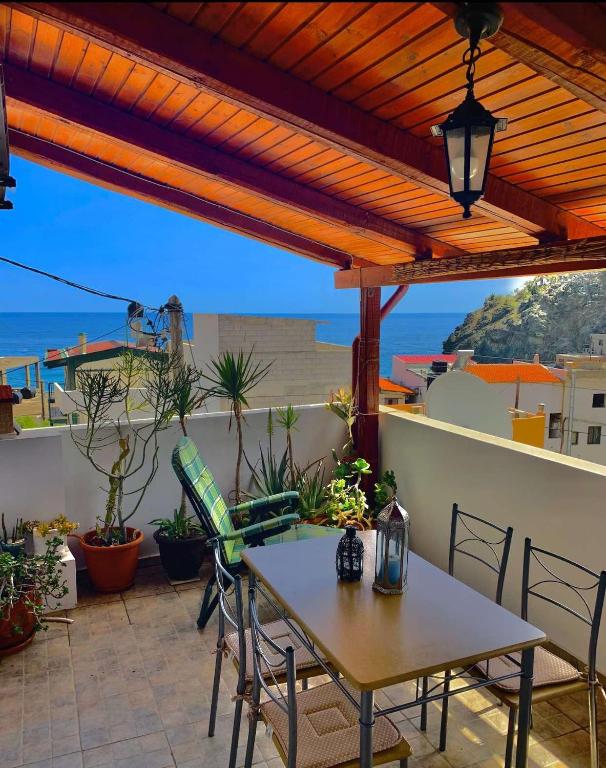 A balcony or terrace at House Marina