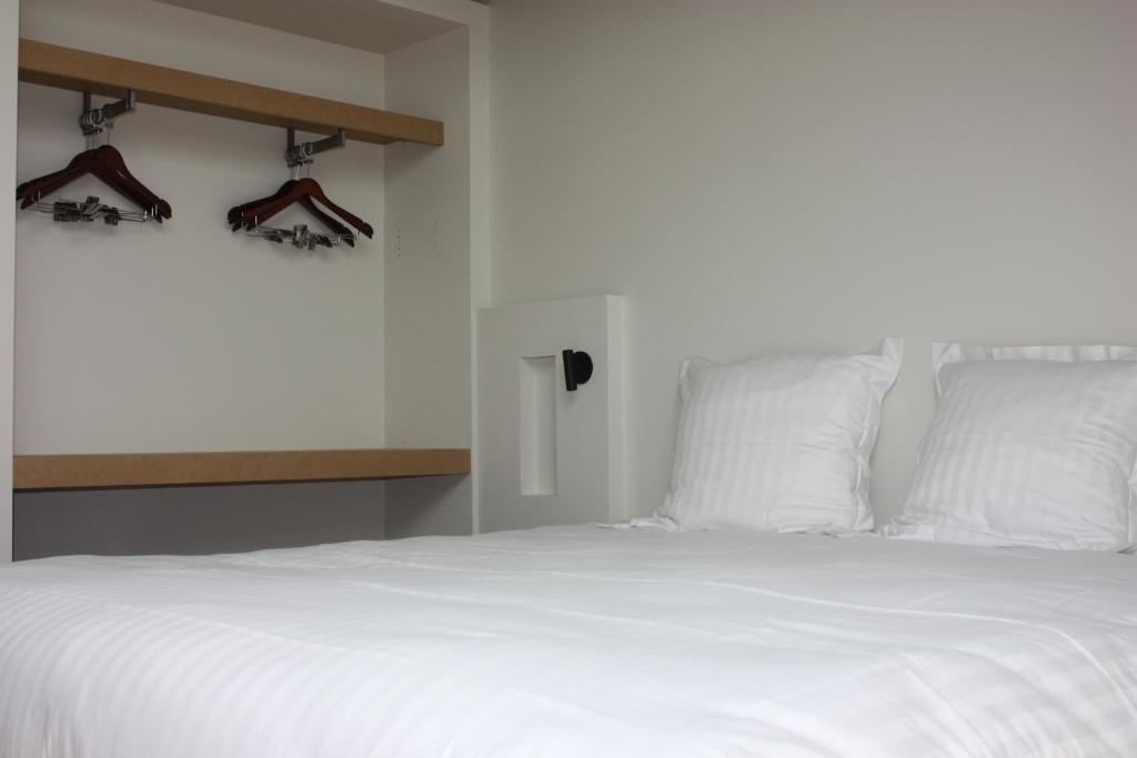 La Ferme Blanche, The Originals Relais - Superior Queen Room