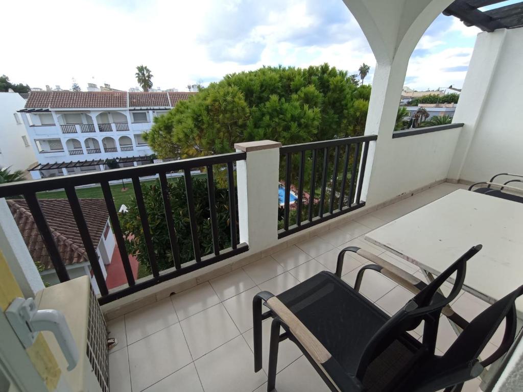 Balkón nebo terasa v ubytování Apartamento con terraza privada y piscinas