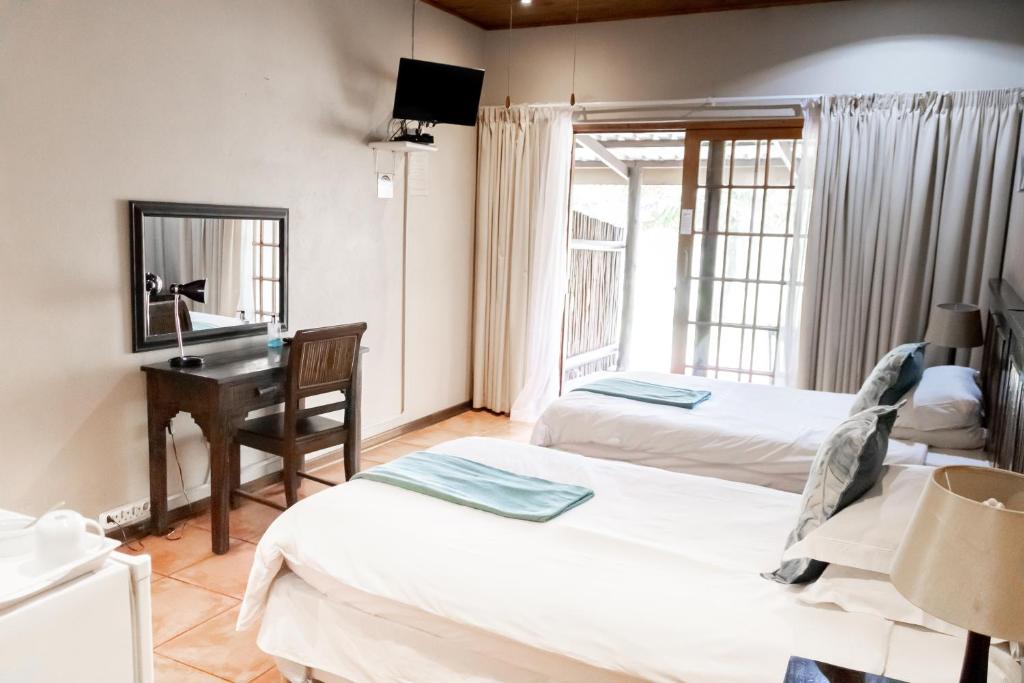 Sunbird Lodge - Double Or Twin Room With Garden View