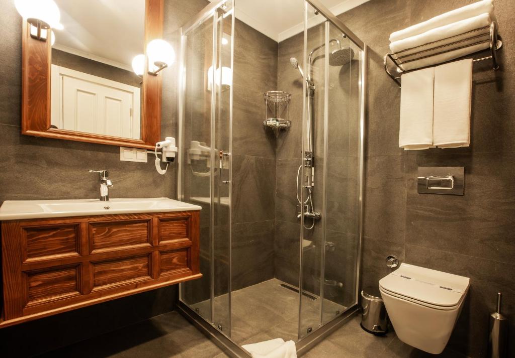 Koupelna v ubytování Zanike hotel