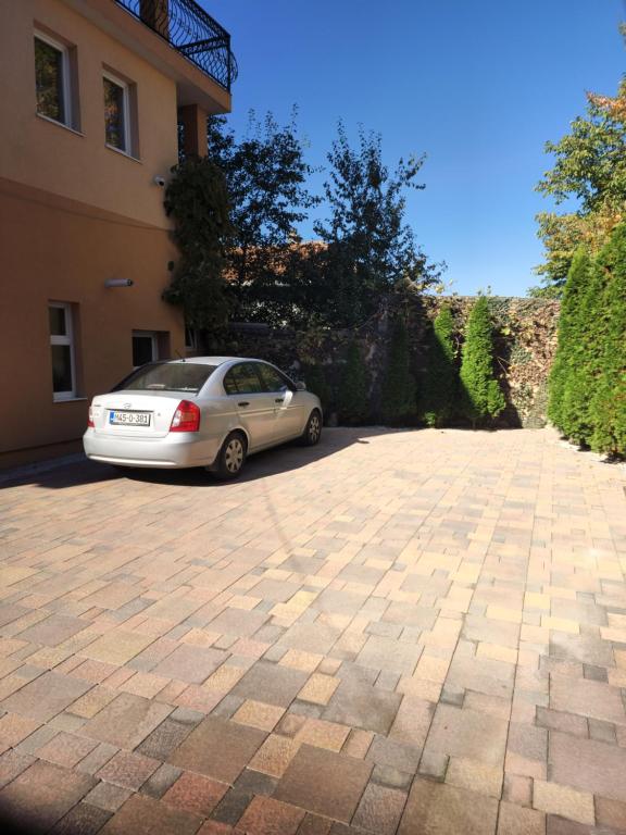Fotografie z fotogalerie ubytování Hotel Nacional Free Parking v destinaci Sarajevo