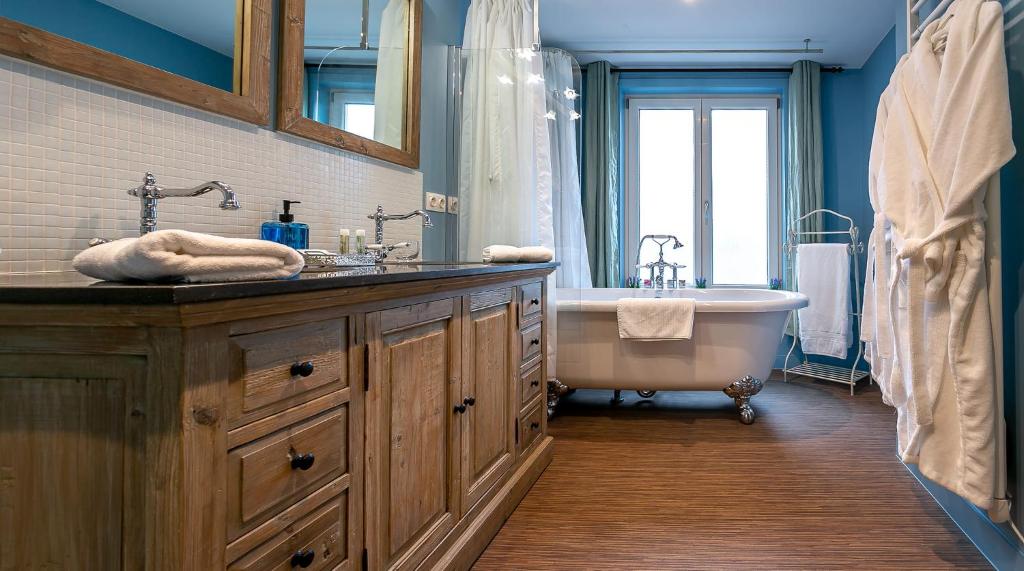 Koupelna v ubytování The Newport Lodge - incl 3h Wellness & use Ebikes & breakfast