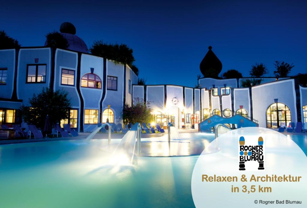 Bazén v ubytování Hotel-Restaurant Teuschler-Mogg Bad Waltersdorf inklusiv Genusscard nebo v jeho okolí