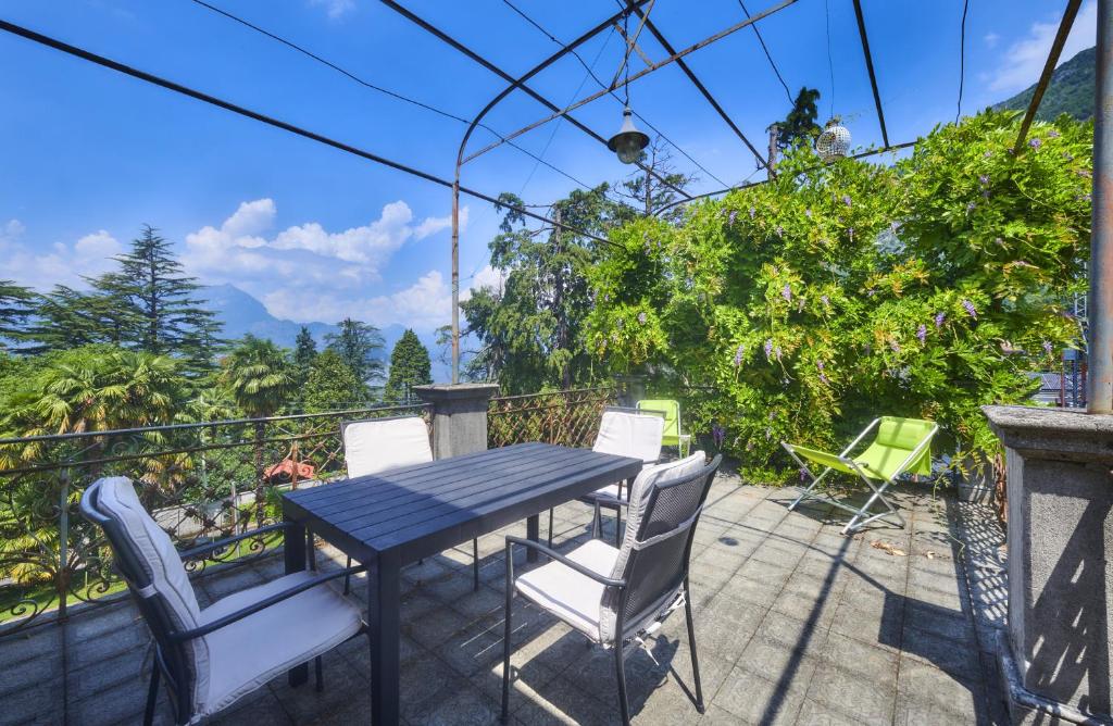 Vonkajšia záhrada v ubytovaní Design Loft in Villa Magnolia