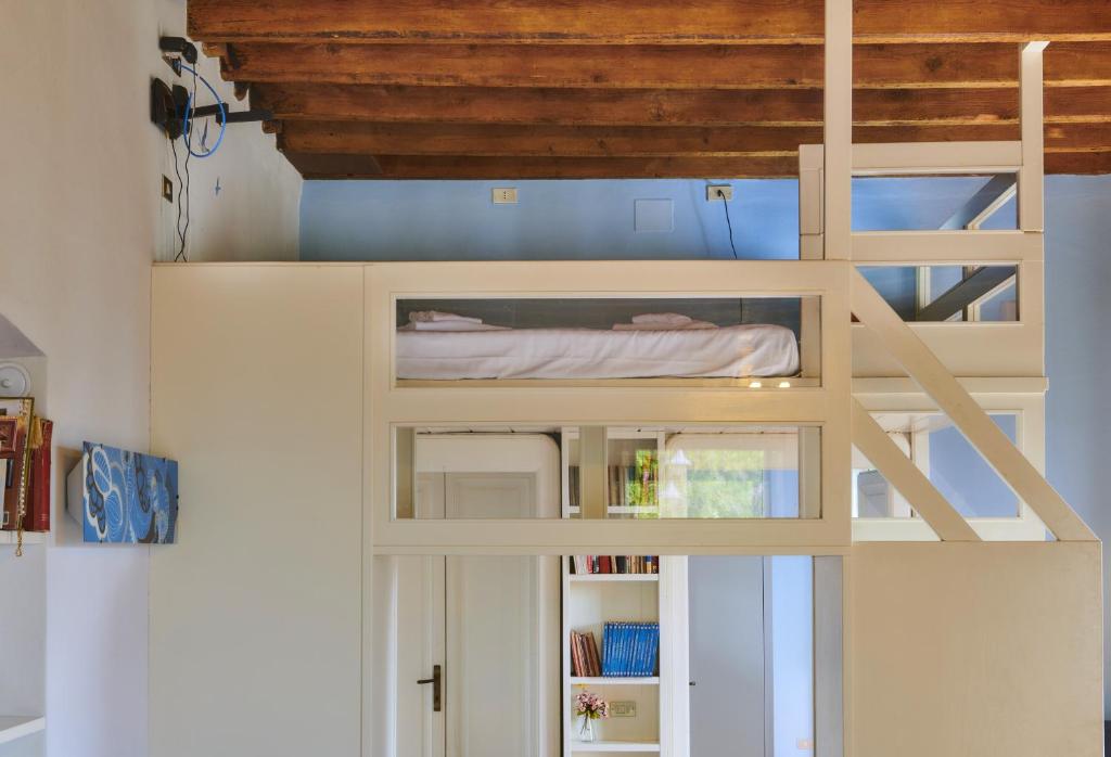 Fotografia z galérie ubytovania Design Loft in Villa Magnolia v destinácii Lierna