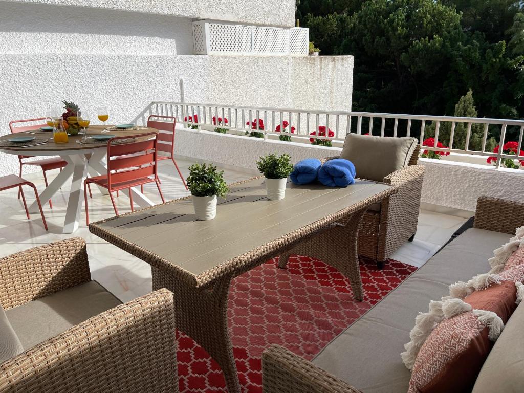Posezení v ubytování SUNLIGHT BEACH Apartment 2 bedrooms